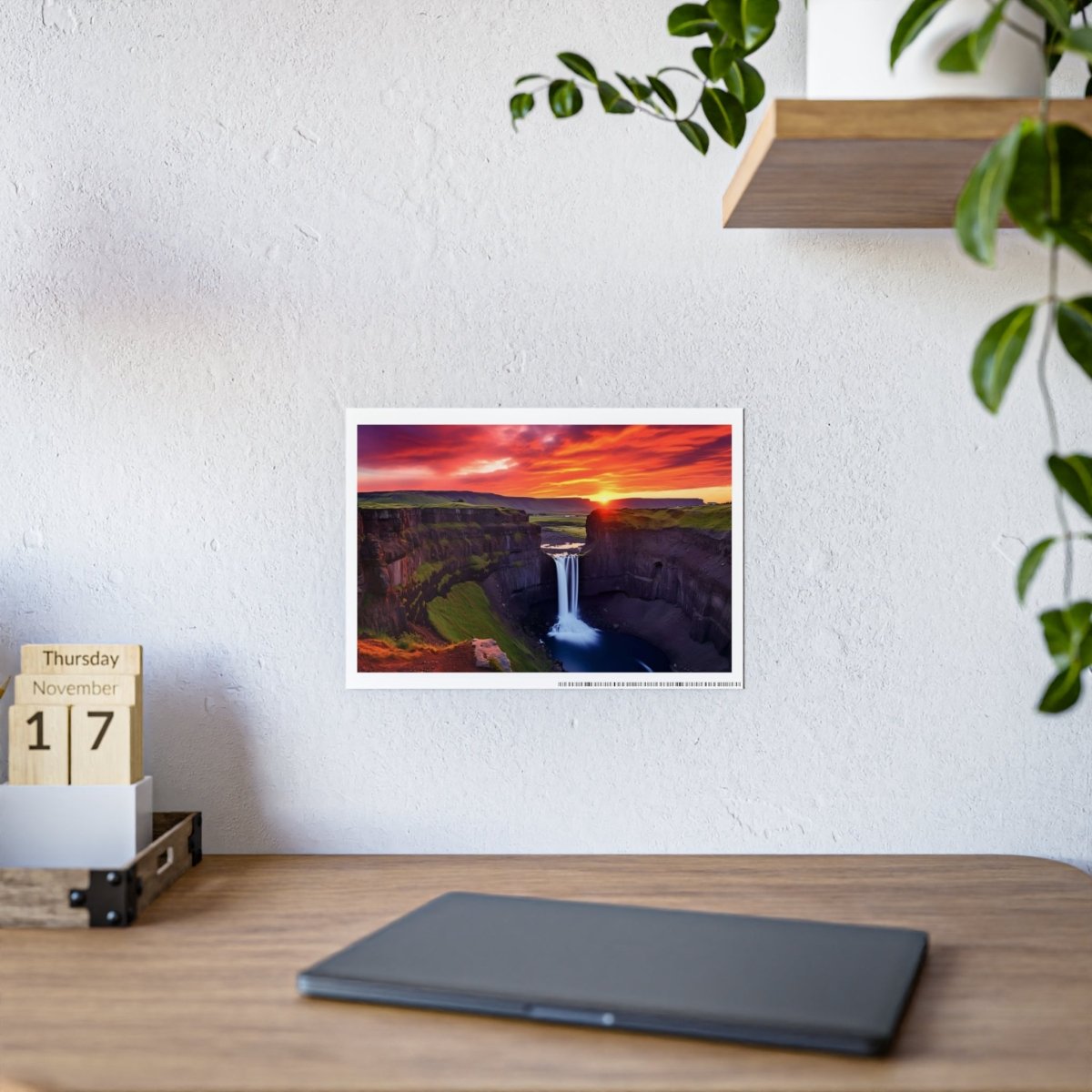 TEST Vibrant Landscape Gloss Poster - Sunset Waterfall Art Print (= Effet XXL Stickers= Poster à cller ?) - Art Cocoon